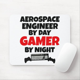 Aerospace Engineer tegen dag gamer bij nacht Muismat