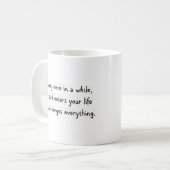 Af en toe komt een vogel je leven in ... koffiemok (Voorkant links)