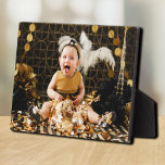 Afbeelding Lijsten Easel Achterdag Plaque Fotoplaat<br><div class="desc">Tabletop, op een plank of bureau, is deze plaquette met een ingebouwd chassis voorzien van de eerste verjaardagsfoto van uw favoriete baby die direct op het hardboard paneel is geplaatst voor een verbluffend scherp afbeelding met een gemakkelijk schoon oppervlak. Geweldig als geschenk of om je favoriete foto in je huis...</div>