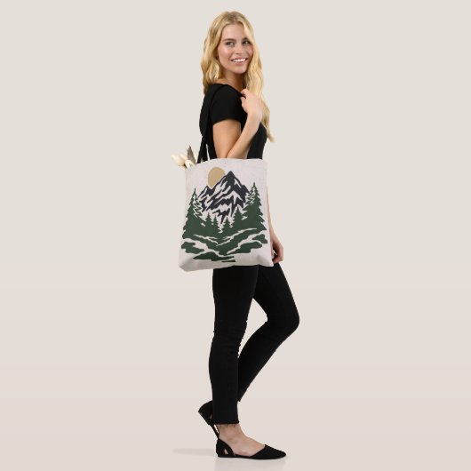 afbeelding van berglandschap tote bag (Op model)