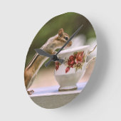 Afbeelding van Chipmunk met China Teacup Ronde Klok (Hoek)