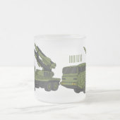 Afbeelding van de cartoon van militaire raketten matglas koffiemok (Center)