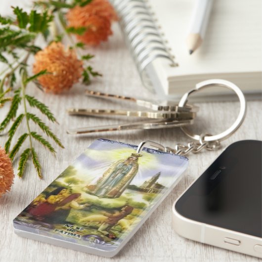 afbeelding van het beeld Onze Vrouw van Fatima Sleutelhanger (Voorkant Rechts)