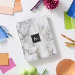 Afbeelding van Monogram witte en grijze marmer iPad Cover<br><div class="desc">Wit en grijs marmer textuur</div>