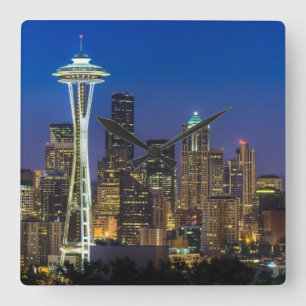 Afbeelding van Seattle Skyline in de ochtenduren. Vierkante Klok