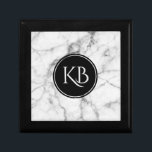 Afbeelding van wit & grijs marmer aangepaste monog cadeaudoosje<br><div class="desc">Elegant afbeelding van wit en grijs afbeelding van marmeren textuur met zwarte cirkel en aanpasbaar monogram.</div>