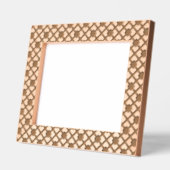 Afbeeldingen lijst van het roosterpatroon gemaakt  gegraveerde lijstjes (Links)