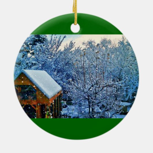 Afbeeldingen op een instelling sneeuwen keramisch ornament (Achterkant)