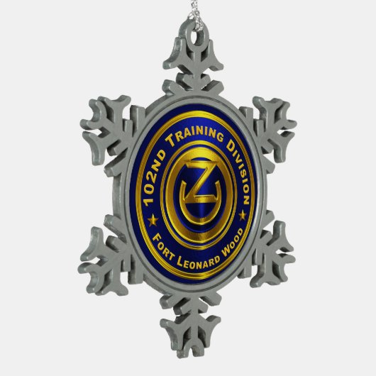 Afdeling 102e opleiding tin sneeuwvlok ornament (Links)