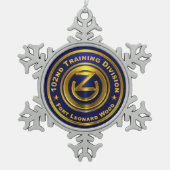 Afdeling 102e opleiding tin sneeuwvlok ornament (Voorkant)