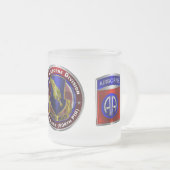 Afdeling Luchtvaart 1e Brigade 504e PIR Matglas Koffiemok (Voorkant rechts)