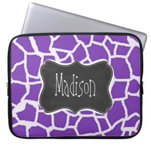 Afdruk van druiven van Paarse Giraffe; Chalkboardb Laptop Sleeve