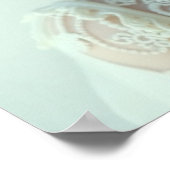 Afdrukbare mooie meisje Witte casual jurk Poster (Hoek)