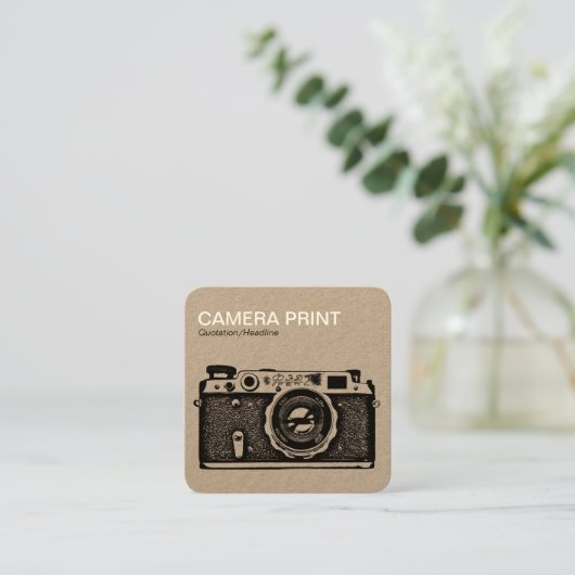 Afdrukken camera - Cream + Black op Kraft Card Vierkante Visitekaartje (Staand voorkant)
