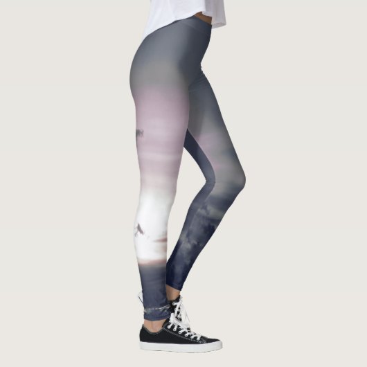 AFDRUKTE LEGGINGS DARK CLOUDS BIJ SUNSET GRAY (Rechts)