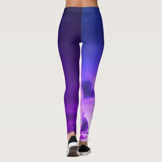 AFDRUKTE LEGGINGS DARK CLOUDS BIJ SUNSET PAARS (Achterkant)
