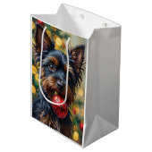 Affenpinscher Dog with Christmas Ornament Medium Cadeauzakje (Voorkant Gekanteld)