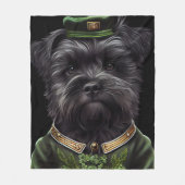 Affenpinscher-hond in St. Patrick's Day Dress Fleece Deken (Voorkant)