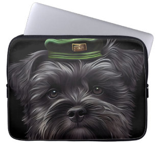 Affenpinscher-hond in St. Patrick's Day Dress Laptop Sleeve