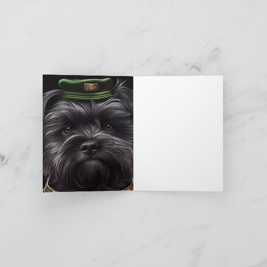 Affenpinscher hond in St. Patrick's Day jurk Kaart (Binnen)
