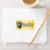 Affenpinscher op gouden bladeren etiket (Insitu)