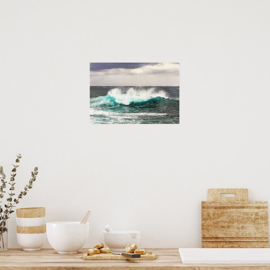 Afgebroken Big Ocean Wave Rolls in to Shore Poster (Keuken)
