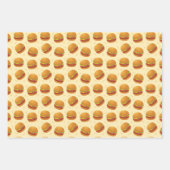 afgekoeld snel getild fastfood hamburger getild pa inpakpapier vel (Voorkant)