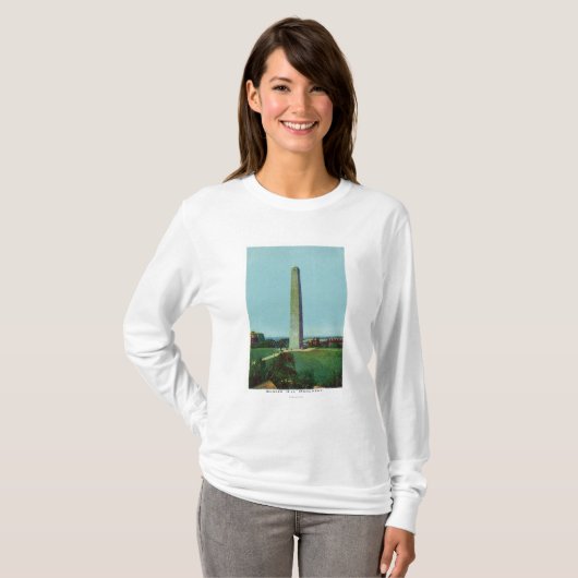 Afgelegen Uitzicht van het Bunkermonument T-shirt (Voorkant volledig)