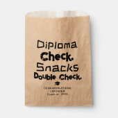 Afgestudeerd. Diploma? Controleer. Snacks? Control Bedankzakje (Voorkant)