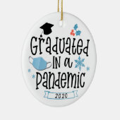 Afgestudeerd in een pandemische kerstversiering va keramisch ornament (Rechts)