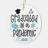 Afgestudeerd in een pandemische kerstversiering va keramisch ornament (Links)