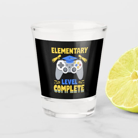 Afgestudeerd op basisniveau Gamen Gamer Afstuderen Shot Glas (Voorkant)