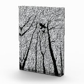 Afgetekende raven in de winterbomen fotoblokken (Rechts)