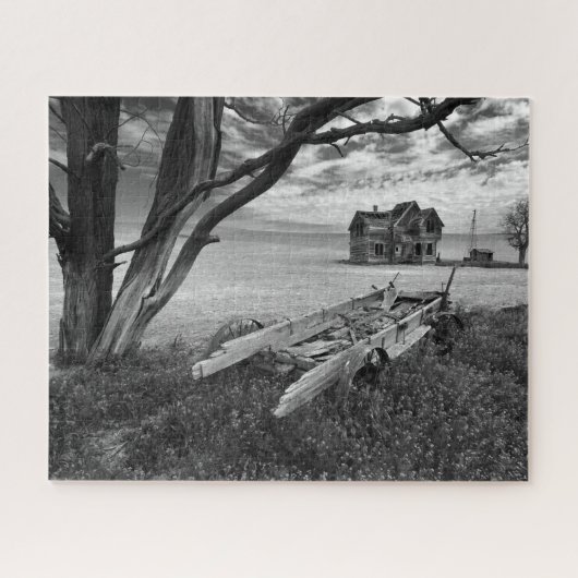 Afgewezen Oude Boerderij House in Rural Oregon Legpuzzel (Horizontaal)