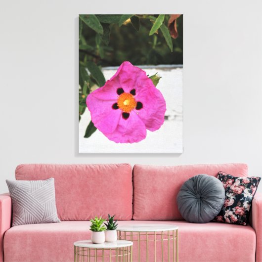 Afgezonderd in Floral Canvas Print (Insitu (Woonkamer))