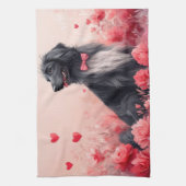 Afghaanse hond met Rozen - Valentijnsdag Theedoek (Verticaal)