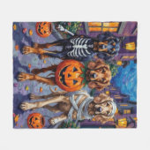 Afghaanse honden trick-or-treat in Halloween Fleece Deken (Voorkant (Horizontaal))