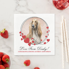 Afghaanse windhond rode hart trouwfoto hond servet
