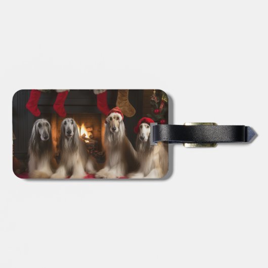 Afghan Hound bij de open haard Kerstmis Bagagelabel (Achterkant horizontaal)