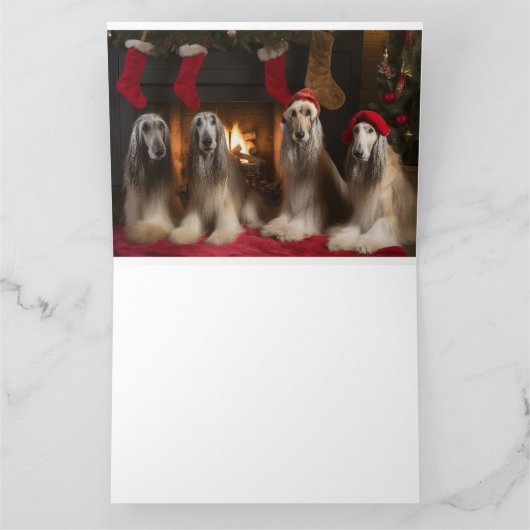 Afghan Hound bij de open haard Kerstmis Kaart (Binnen)