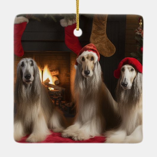 Afghan Hound bij de open haard Kerstmis Keramisch Ornament (Achterkant)
