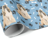Afghan Hound Paw Print Patroon op blauw Cadeaupapier (Rol Hoek)