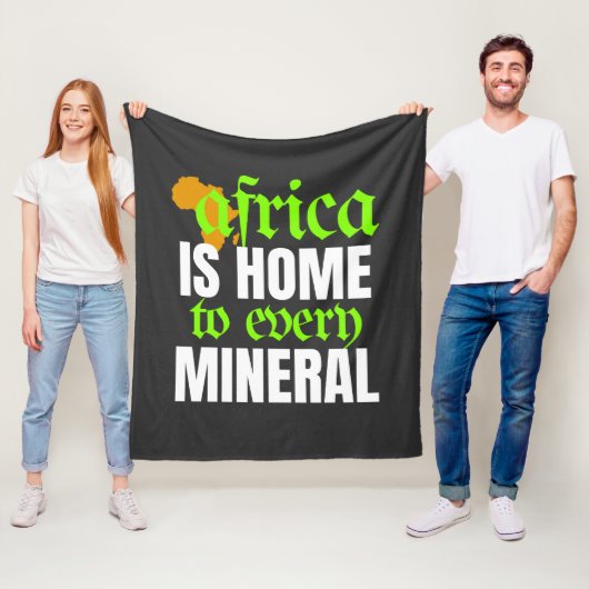 Africa is Home To Every Mineral |  Fleece Deken (In situ)