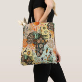 Africa Map Decorative Tribal Elements Pattern Tote Bag (Dichtbij)