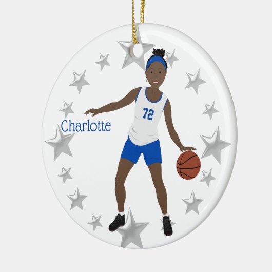 African American Basketball Player White en Blue Keramisch Ornament (Links)