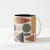 African Inspired Geometric Mug, Boho Mudcloth Patt Tweekleurige Koffiemok (Voorkant rechts)