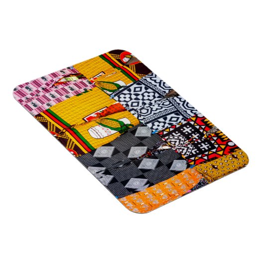 Afrika, Angola, Benguela. Helder gekleurde mieren Magneet (Rechterzijde)