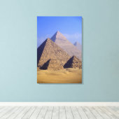 Afrika, Egypte, Caïro, Gizeh. Grote piramiden Canvas Afdruk (Insitu (Houten vloer))