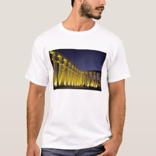 Afrika, Egypte, Luxor. Zonhof van Amenhotep T-shirt