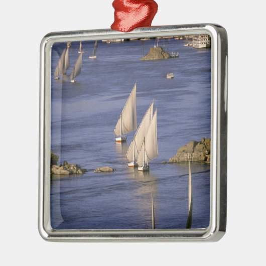 Afrika, Egypte, Opper-Egypte, Aswan. Feluccas Metalen Ornament (Links)